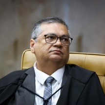Dino defende discussão sobre papel das redes ao comentar ataque ao STF