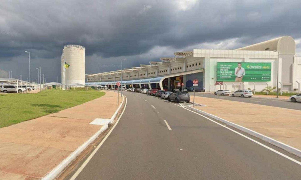 Aeroporto de Goiânia teve funcionamento afetado por suspeita de bomba nesta sexta-feira (15/11) -  (crédito: Reprodução/Google Maps)