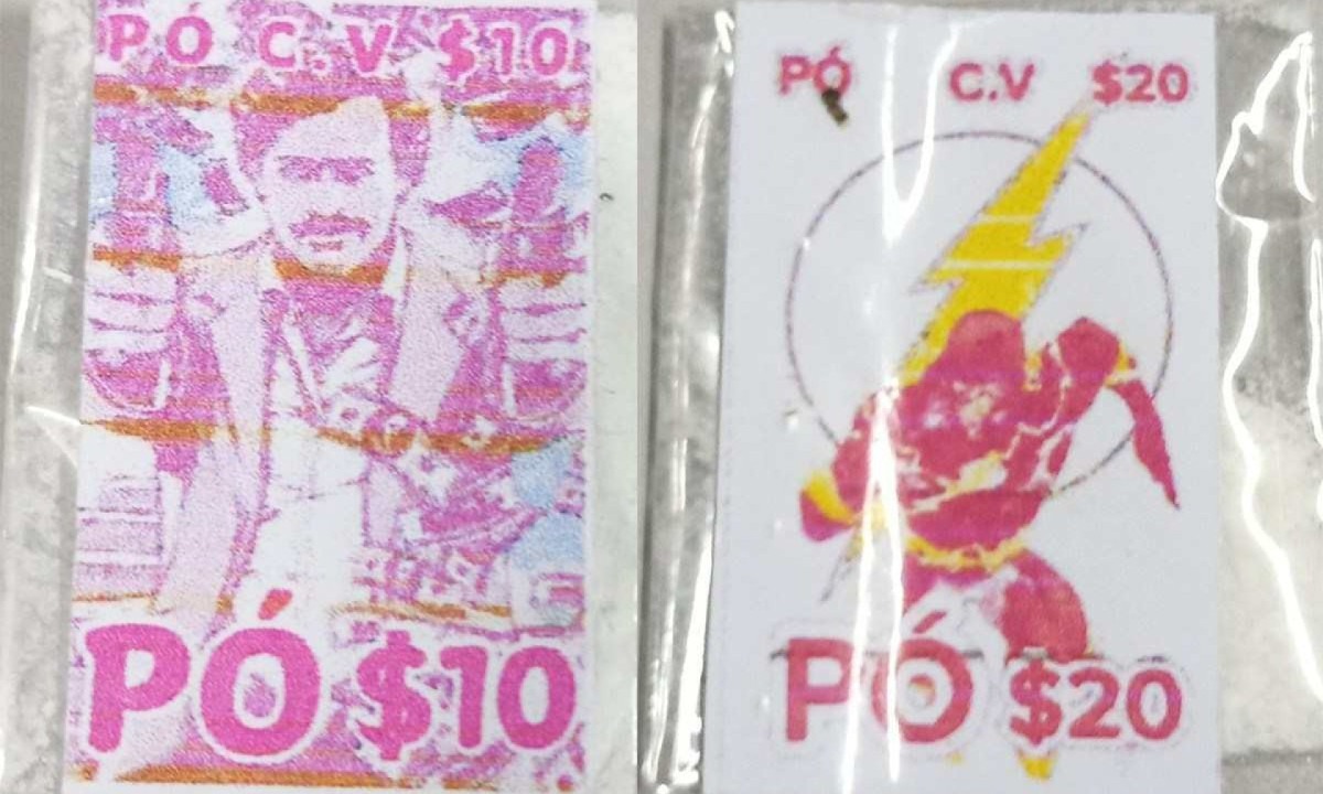 Papelotes de cocaína com as iniciais CV do Comando Vermelho mostram penetração de facção do crime do Rio de Janeiro -  (crédito: PMMG)