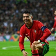 Portugal atropela Polônia com golaço de voleio de Cristiano Ronaldo -  AFP