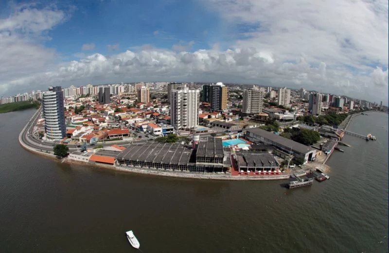 SERGIPE - Do tupi 'si'ri-Ã¯-pe', que significa 'rio dos siris'. 