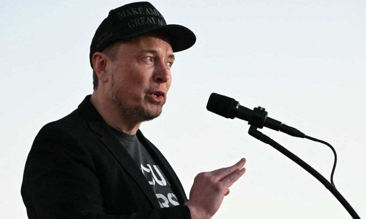 Bilion&aacute;rio americano Elon Musk foi xingado pela primeira-dama, Ros&acirc;ngela Silva, durante evento do G20 -  (crédito: Jim WATSON / AFP)