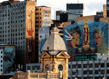 Cúpula do Museu de Artes e Ofícios, com prédios do Centro de BH ao fundo -  (crédito:  Magno Dias/Flickr)