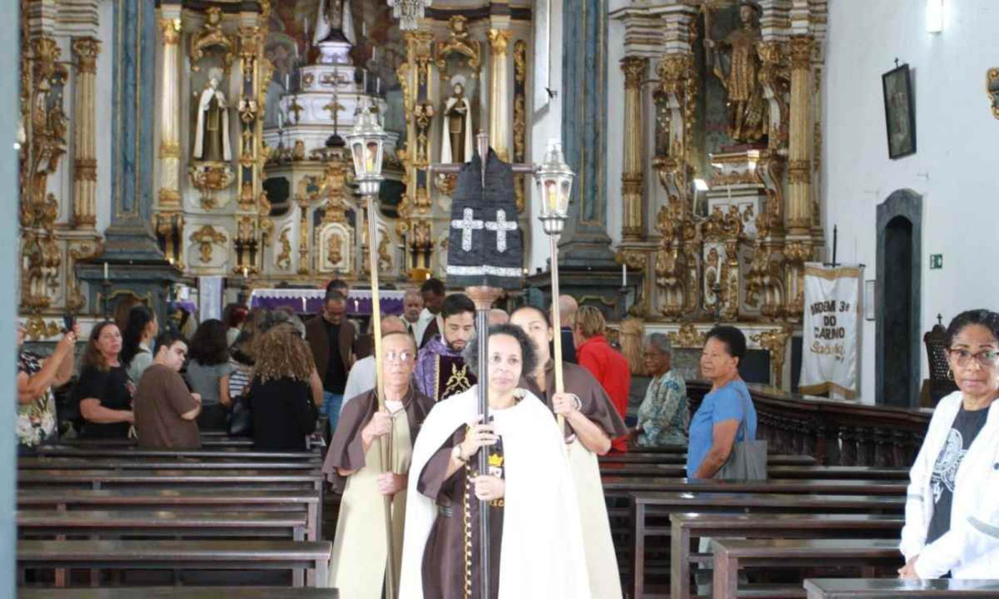 'É um momento de esperança, e não de morte. Nossos irmãos não morreram, estão adormecidos em Cristo, esperando que o 'galo da manhã' os desperte', disse vigário paroquial sobre a celebração