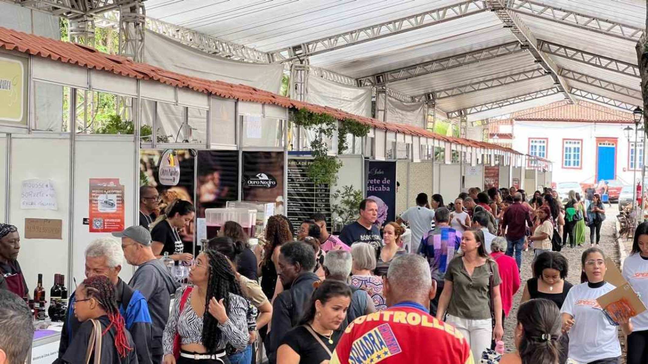 Festival da jabuticaba e derivados movimenta Sabará, na Grande BH