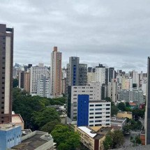Tempo em BH: capital amanhece com friozinho e chuva nesta quinta (10) - Edésio Ferreira/EM/D.A.Press