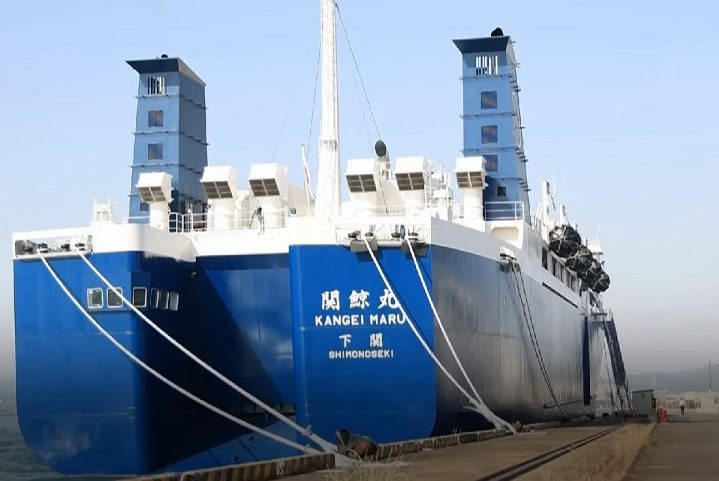 Japão ignora ambientalistas e lança maior navio 