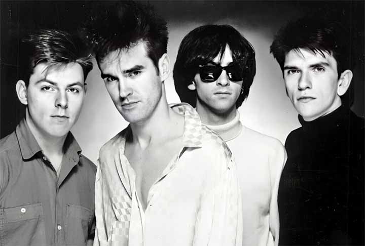 The Smiths foi uma banda britânica de rock, fundada em Manchester em 1982. Ela tinha como principal característica a parceria nas composições de Morrissey (vocal) e Johnny Marr (guitarras), e também incluía Andy Rourke no baixo e Mike Joyce como baterista.