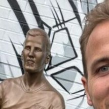 Estátua de Harry Kane vira piada nas redes sociais: &#8216;O artista deveria ser preso&#8217; - No Ataque Internacional