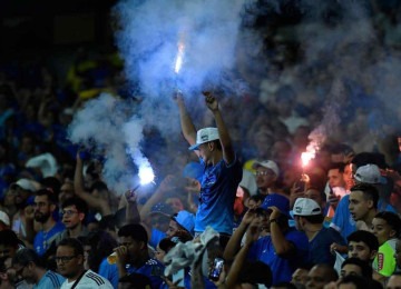 No primeiro jogo da semifinal da Sul-Americana, no Mineirão, a torcida do Cruzeiro compareceu em massa para empurrar o time contra o Lanús -  (crédito: Alexandre Guzanshe/EM/D.A Press)