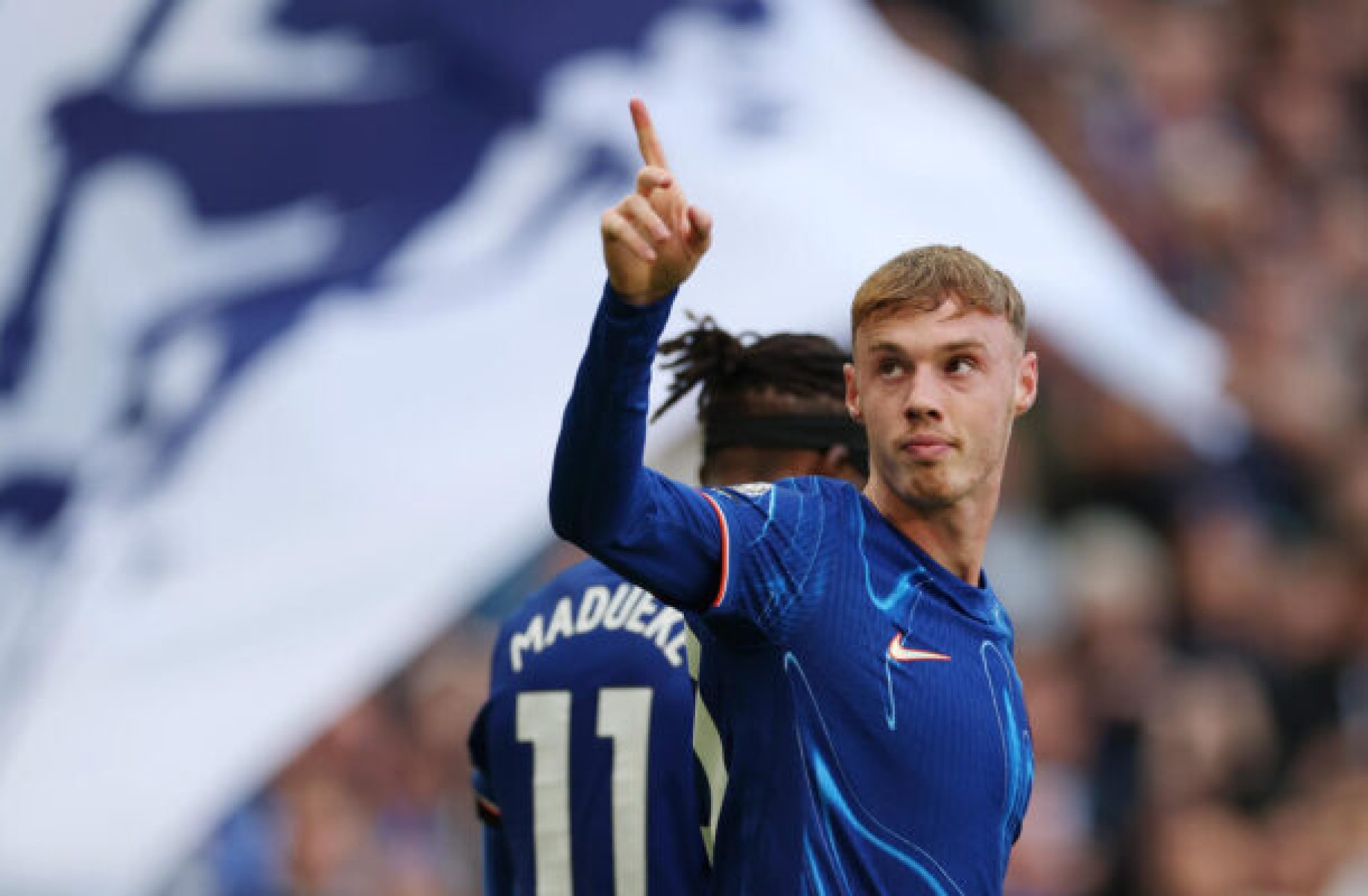 Astro do Chelsea, Palmer surpreende equipe do McDonald’s em Manchester Astro do Chelsea, Palmer surpreende equipe do McDonald’s em Manchester