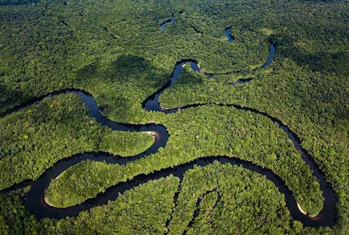 Conheça, então, algumas informações e curiosidades sobre o país asiático, de paisagens diversas e muitas dificuldades ao longo de sua história.