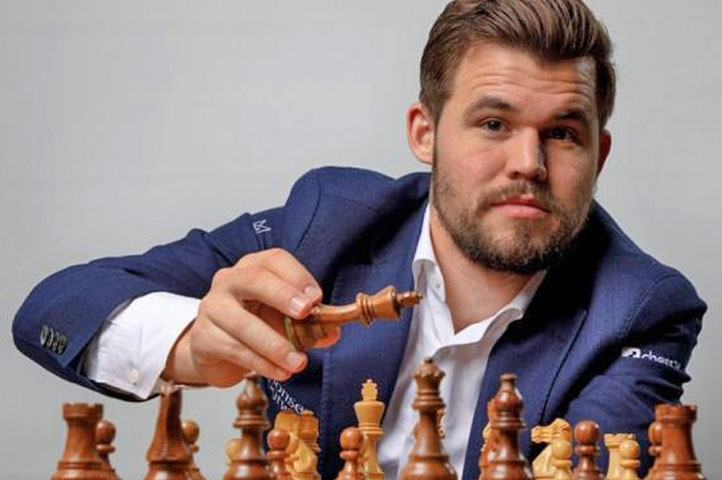 Magnus Carlsen - O norueguês, nascido em 30/11/1990, alcançou em 2014 o nível máximo no rating (método que calcula a força do enxadrista): 2.882 - o maior da história. Em 2012, tornou-se o mais jovem a atingir o topo do ranking. Campeão mundial em 2013, mantém o título até hoje, derrotando desafiantes em 2014/16/18/21. 