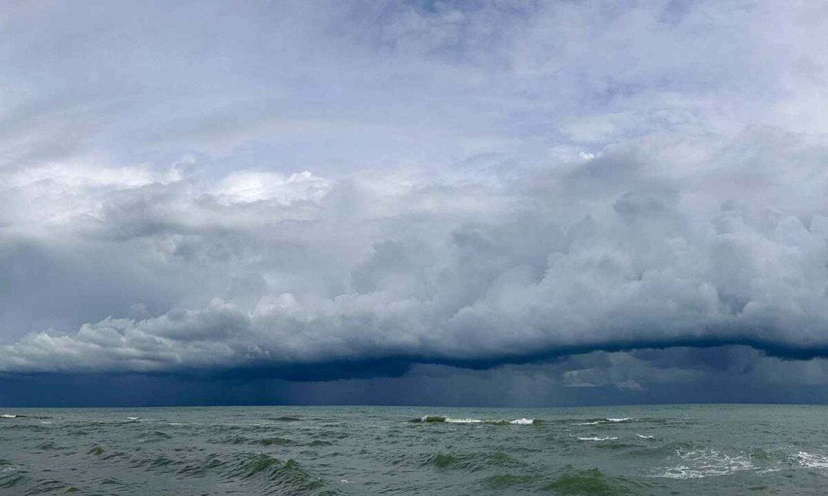 Tempestade Boris no mar da Itália -  (crédito: 	Apedziwilk/wikimedia commons)