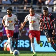 São Paulo e Bragantino ficam no 1 a 1 nesta 4ª feira (20/11) pelo Brasileirão -  (crédito: Foto: Ari Ferreira/Red Bull Bragantino)