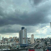 Tempo em MG: 323 municípios sob alerta de tempestades - Ed&eacute;sio Ferreira/EM/D.A.Press