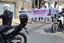 Familiares e amigos protestam contra morte de policial penal em BH