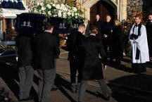 Liam Payne: funeral do cantor é marcado por emoção. Veja galeria de fotos