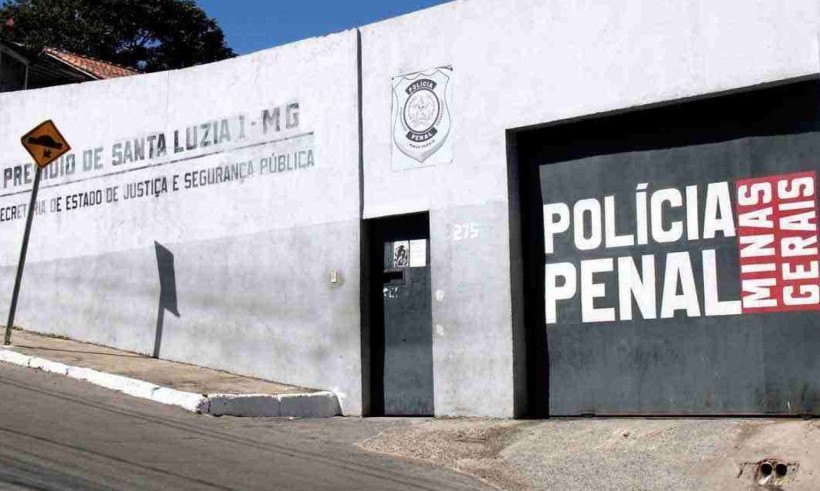 O Presídio de Santa Luzia, na Região Metropolitana de BH, registra ocupação de 219%, uma das maiores do estado. São 57 detentos a mais do que o planejado