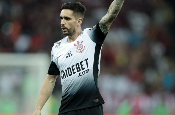 CORONADO - Entrou no lugar de Bidon no segundo tempo e fez boas jogadas, principalmente pela direita, como aquela em que cruzou para Depay mandar na trave e Talles Magno perder na sobra. NOTA 6,5. Foto: Rodrigo Coca Ag. Corinthians