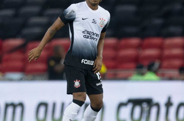 CARRILLO -  O veterano deixou a desejar, cometendo erros na marcação e sem criatividade no apoio. Saiu para entrada de Charles no segundo tempo - NOTA 5,5 - Foto: Rodrigo Coca/Agência Corinthians