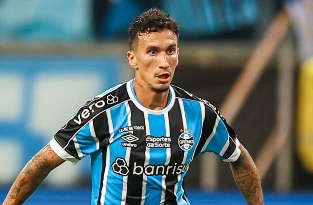 DODI - O volante foi um dos que menos errou na meia cancha tricolor, entretanto não conseguiu contribuir com a defesa, principalmente nos lances de gol do Juventude. Nota: 5,5.  (Foto: Lucas Uebel / Grêmio)