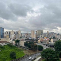 BH pode enfrentar chuva forte com raios - Ed&eacute;sio Ferreira/EM/DA Press