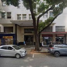 Incêndio atinge prédio do TRT no Centro de BH; local é evacuado - Google Street View