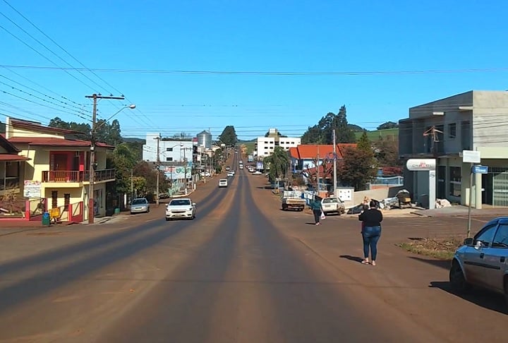 Fundado em 1992, o município de Ipuaçu faz parte da microrregião de Xanxerê e tem uma população de aproximadamente 7 mil habitantes.