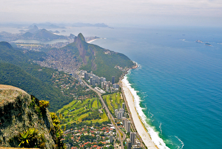 O Rio de Janeiro também tem trilhas como a Pedra do Telégrafo, o Pico da Tijuca Mirim, a Pedra Bonita, Morro da Urca, Pedra Branca, Pedra da Gávea, entre outros. 