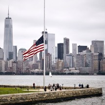 Vitória de Trump traz dúvidas sobre emissão de Green Card - DINO