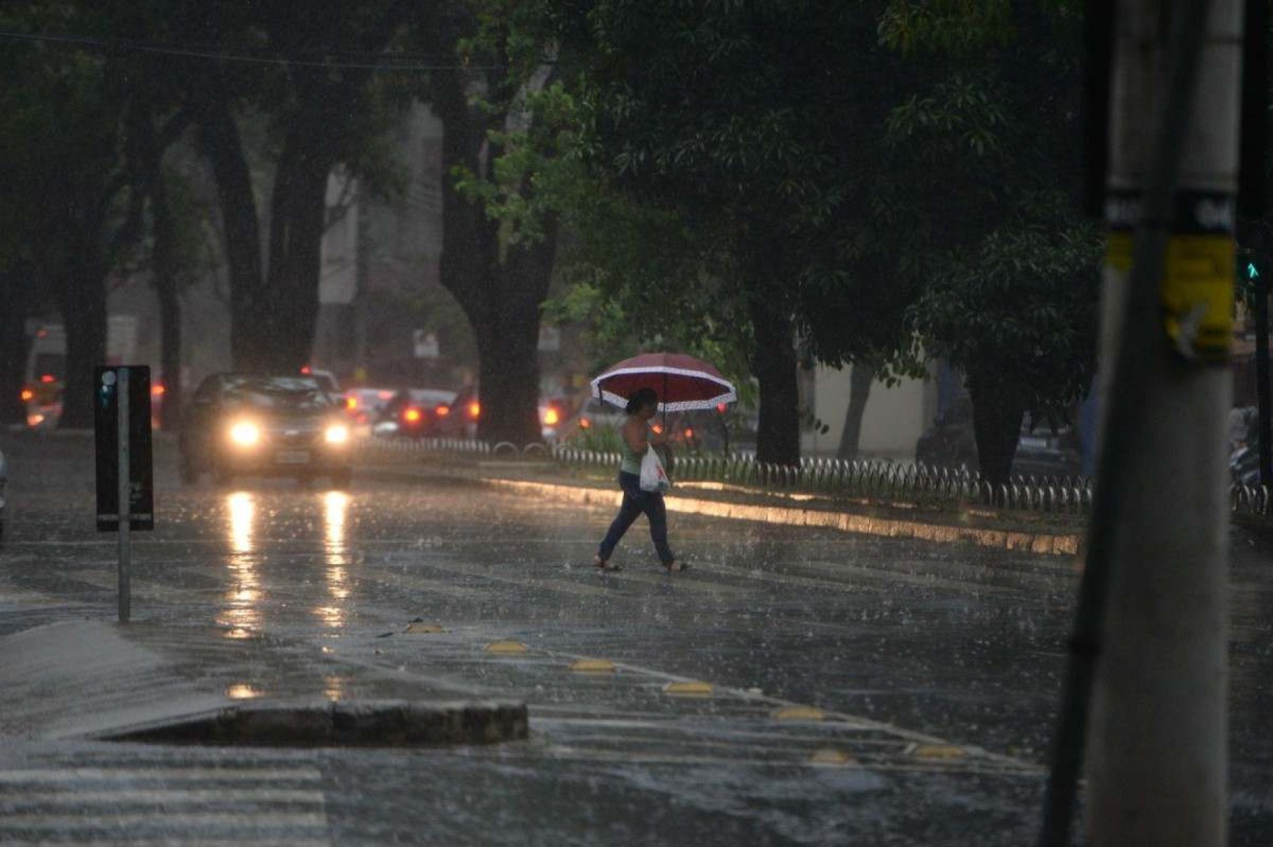BH e outras centenas de cidades de MG estão sob alerta para chuvas intensas