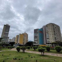 Tempo na capital mineira deve ser com chuva neste sábado  -  (crédito: Gladyston Rodrigues/EM/D.A Press)