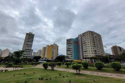 Tempo na capital mineira deve ser com chuva neste sábado  -  (crédito: Gladyston Rodrigues/EM/D.A Press)