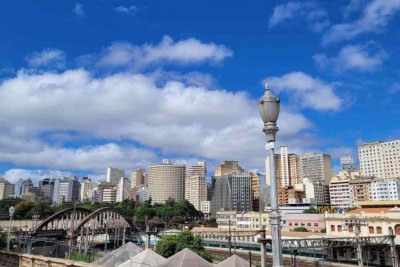 O domingo (24) em Belo Horizonte foi de céu parcialmente nublado a nublado ao longo do dia -  (crédito: Gladyston Rodrigues/EM/D.A Press)