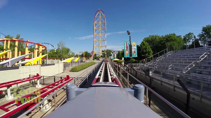 Top Thrill Dragster - EUA - Fica em Cedar Point, em Sandusky, Ohio (onde também fica a Millennium, outra montanha-russa desta seleção). A Top Thrill Dragster é assustadora. É a segunda maior montanha-russa do mundo, atrás apenas da Kingda Ka. 