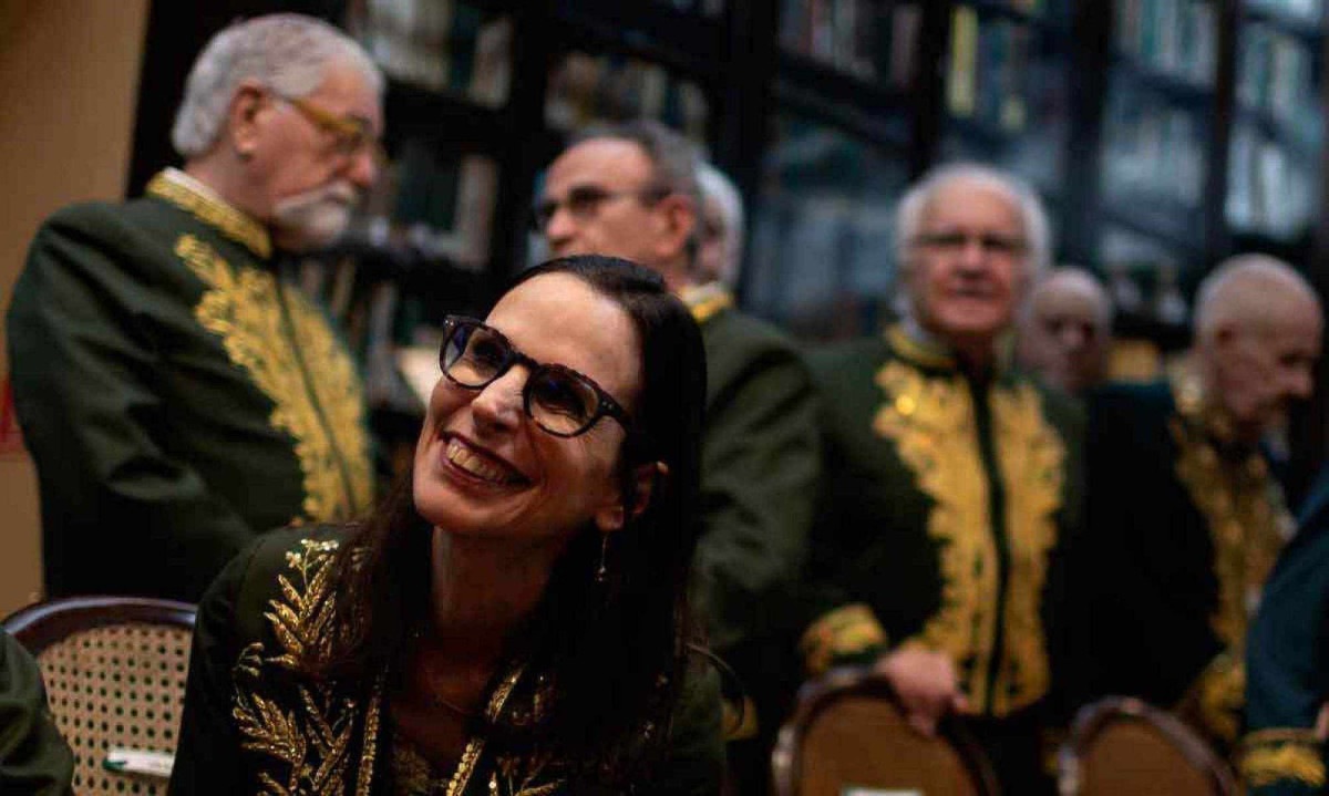 Lilia Schwarcz, integrante da Academia Brasileira de Letras, denuncia a naturalização da diferença e da desigualdade. "Não há nada de natural nestes que são gestos políticos", adverte -  (crédito: Eduardo Anizelli/Folhapress/14/6/24)