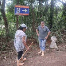 Alerta: 42 mil pessoas ainda vivem abaixo de barragens sem garantias em MG - Alexandre Guzanshe/EM/D.A Press