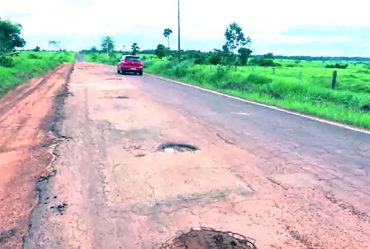 AC-010, de Porto Acre a Rio Branco (AC) - Tem  60 km entre Porto Acre e Rio Branco, no estado do Acre, sob responsabilidade do DER-AC (Departamento de Estradas de Rodagem do Acre), que é o órgão estadual encarregado da manutenção e operação da via.

