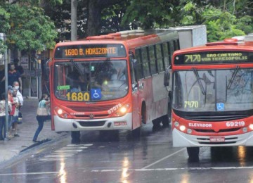 Transporte metropolitano tem enfrentado queda no número de passageiros desde 2017 e ainda não retornou ao patamar pré-pandemia -  (crédito: Juarez Rodrigues/EM/D.A Press)