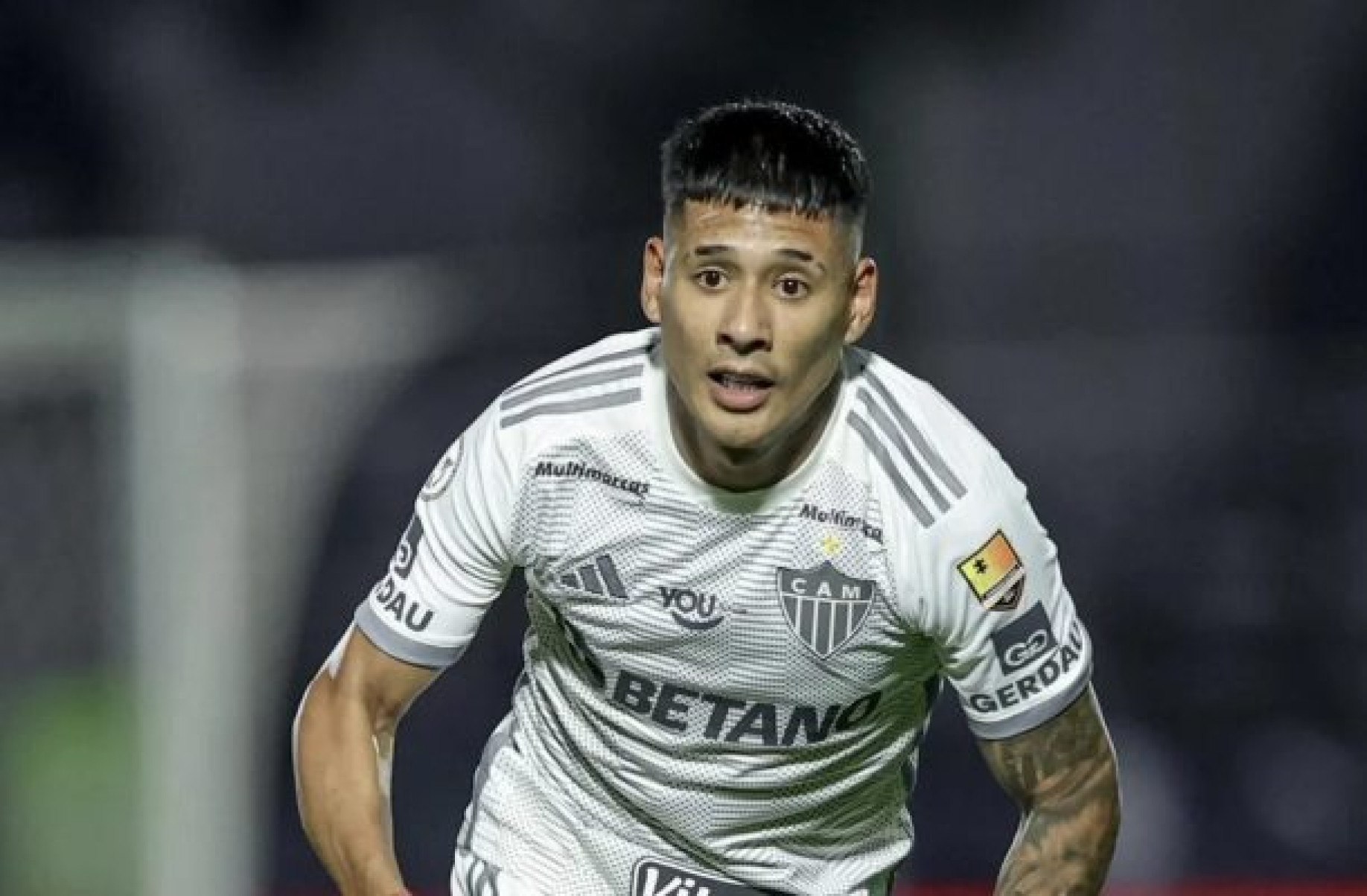 Atlético confirma desfalque de Zaracho para a final da Libertadores