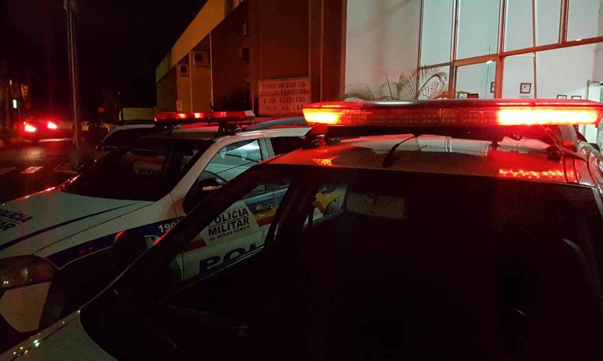 Adolescente de 15 anos é esfaqueada por companheiro por ciúmes -  (crédito: VinÃ­cius Lemos)