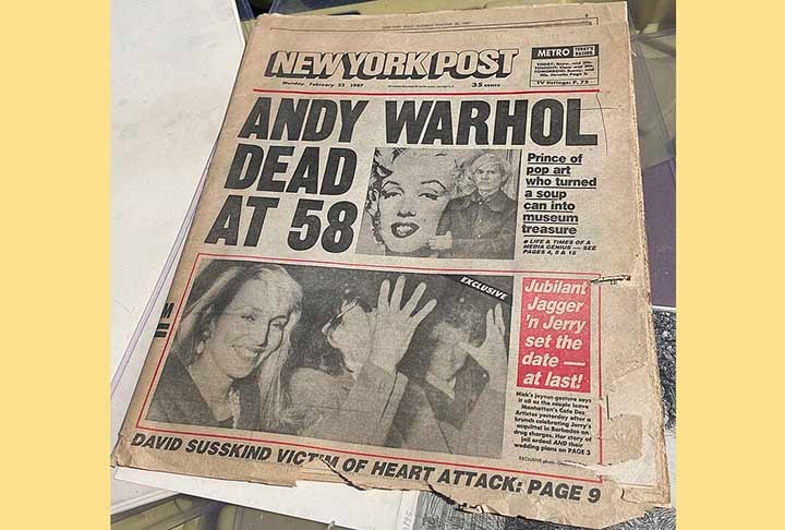 Em 1987, Andy Warhol morreu no dia seguinte a uma cirurgia na vesícula biliar. A causa foi uma arritmia cardíaca durante o pós-operatório. No mesmo ano, foi inaugurada a fundação “The Andy Warhol Foundation for the Visual Arts”, dedicada a promover as artes visuais.
