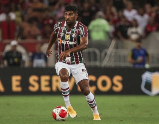 THIAGO SANTOS - Teve dificuldades no um contra um diante dos atacantes adversários. NOTA 4,5 - Foto: LUCAS MERÇON / FLUMINENSE F.C.