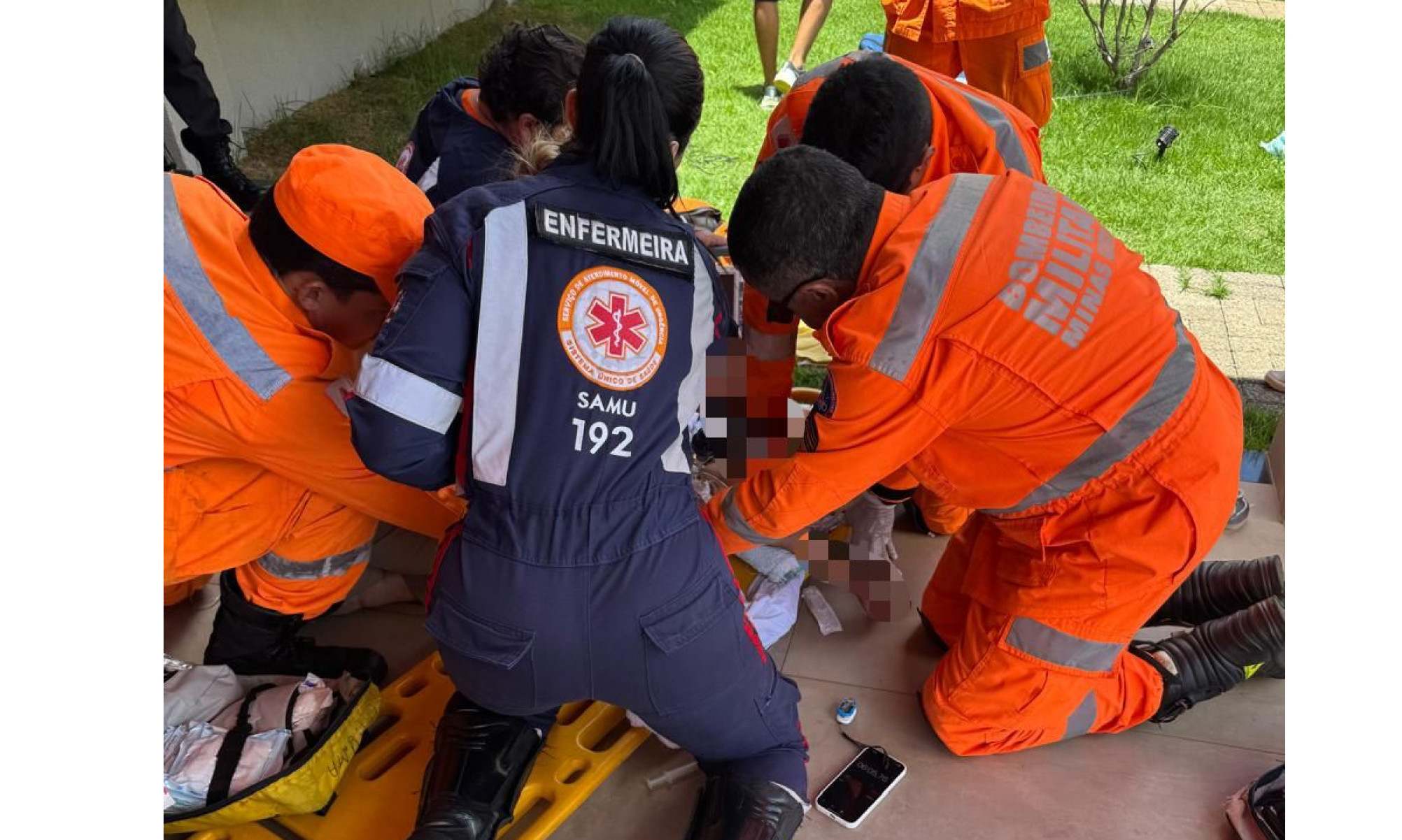 Criança de um ano fica três minutos submersa em piscina e é reanimada em MG