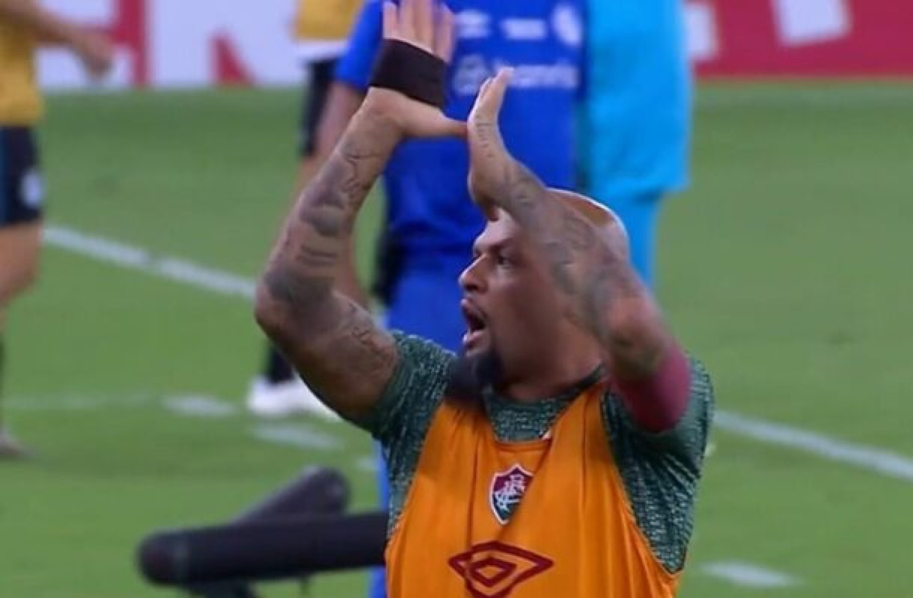 Felipe Melo, do Fluminense, é punido por cinco jogos pelo STJD