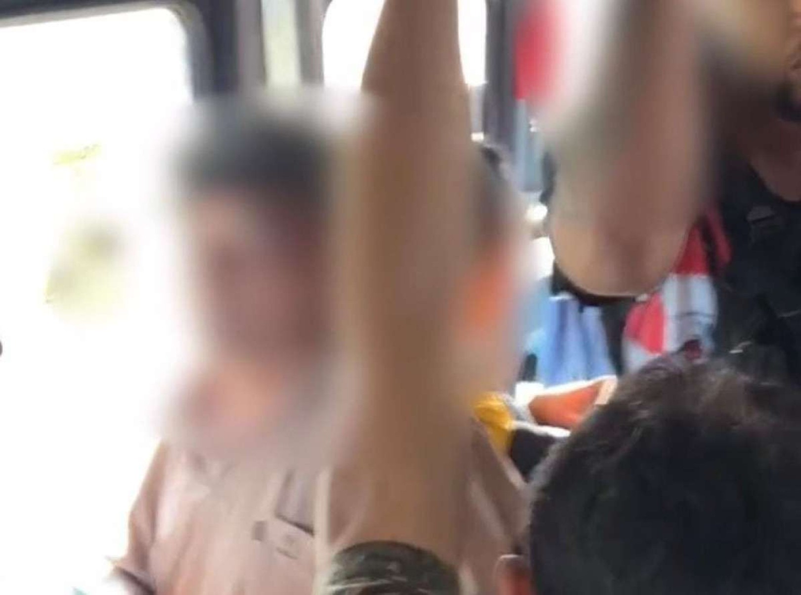 BH: idoso é detido ao ejacular em jovem dentro do ônibus