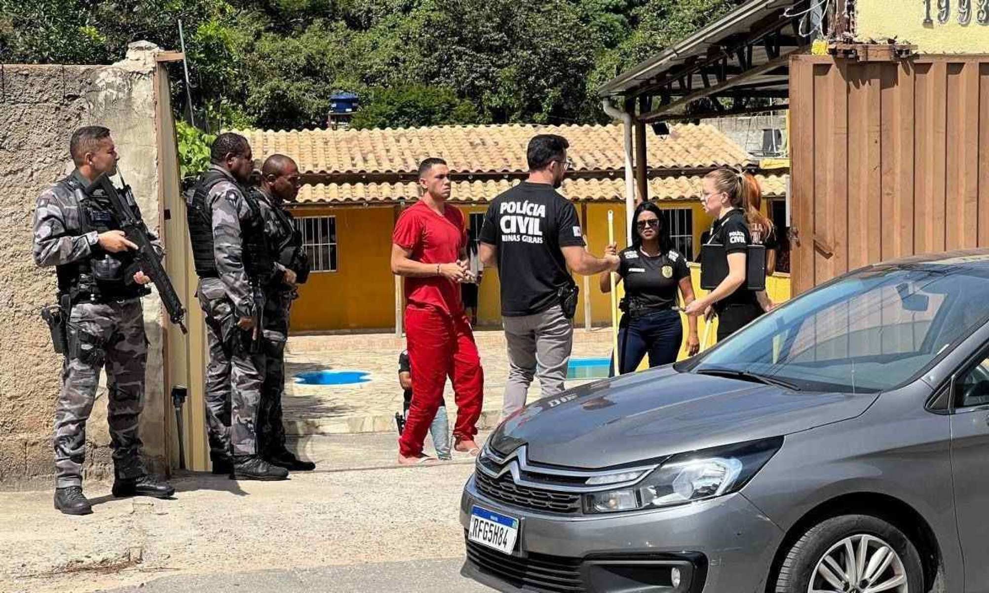 Polícia faz reconstituição das mortes de Ribeirão das Neves