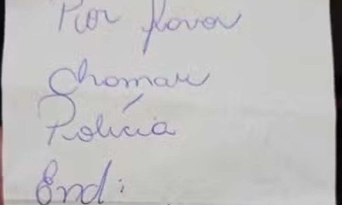 Uma mulher vítima de violência doméstica deixou um bilhete com um pedido de socorro em um posto de combustível em Sarandi, no Paraná -  (crédito: Reprodução/Redes sociais)