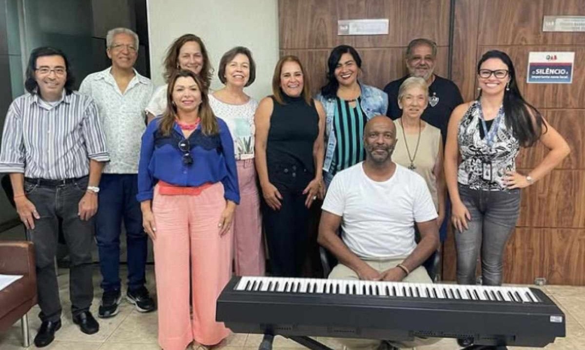 Integrantes do coral Encanto das Gerais, que comemora seus 10 anos no recital desta sexta-feira (29/11) -  (crédito: Instagram/reprodução)